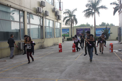 明邦化工員工關(guān)愛活動