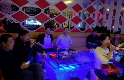 明邦化工員工關(guān)愛活動