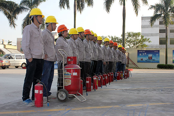 明邦化工開展2016年冬季消防安全演練